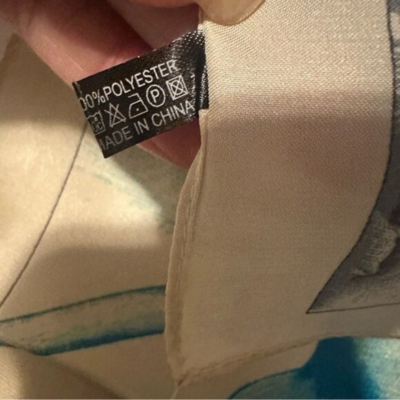 Satin Scarf Women neckerchief Shawl Floral Scene 21"x21" peony-style blooms - Picture 12 of 13